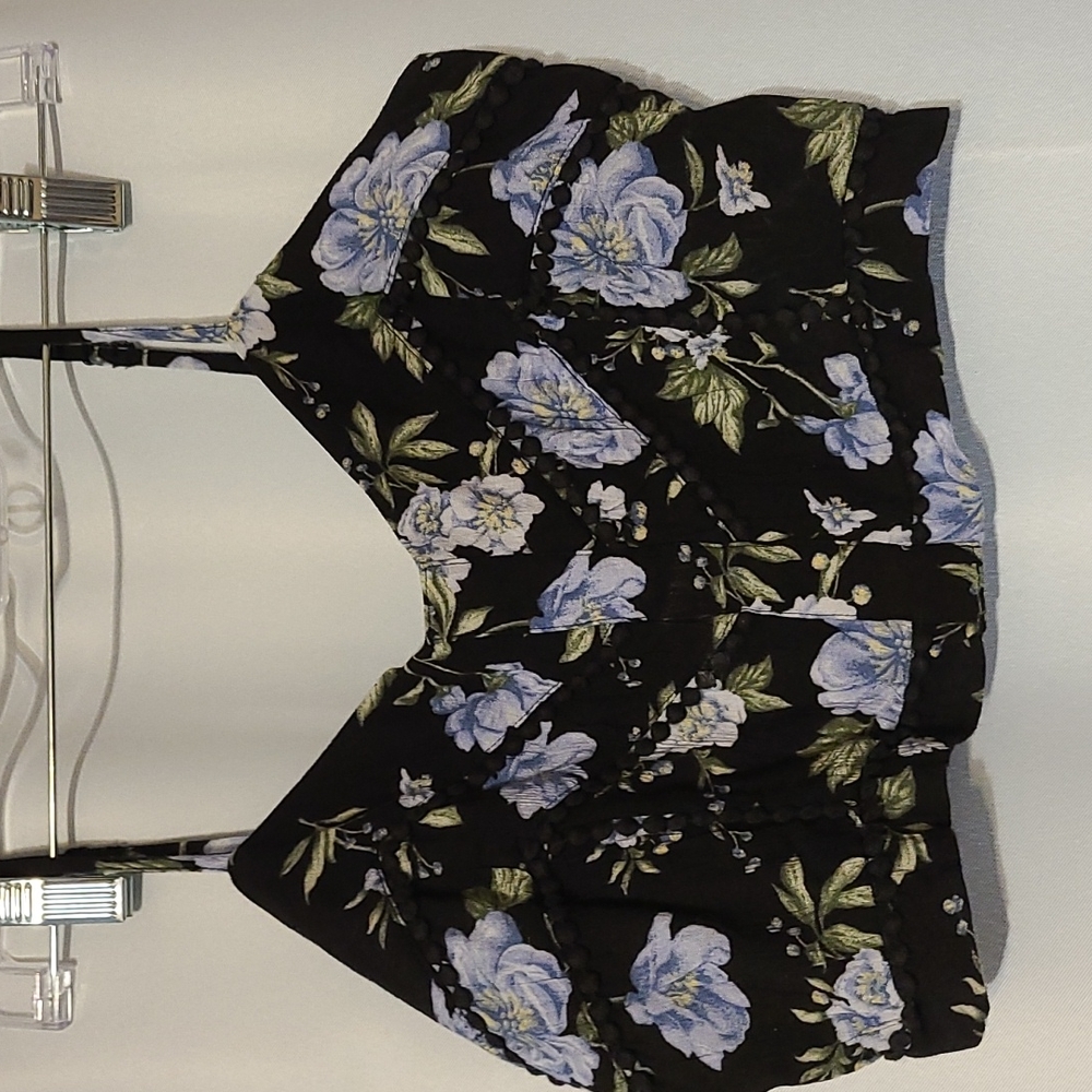 American Eagle Outfitters, Medium, Black with floral print